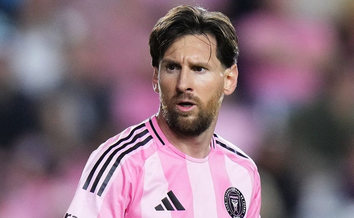 Lionel Messi contratado Barcelona tem notícia urgente confirmada na calada da noite