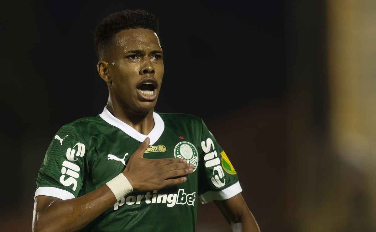 Abel Ferreira elogia Estêvão após vitória: 