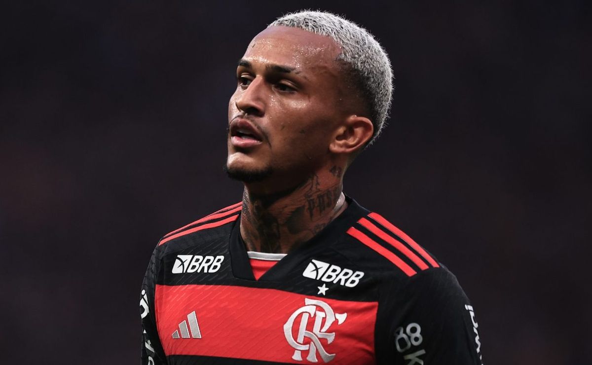 Wesley firma nova trajetória após impasses no Flamengo: Oportunidade ímpar no futebol