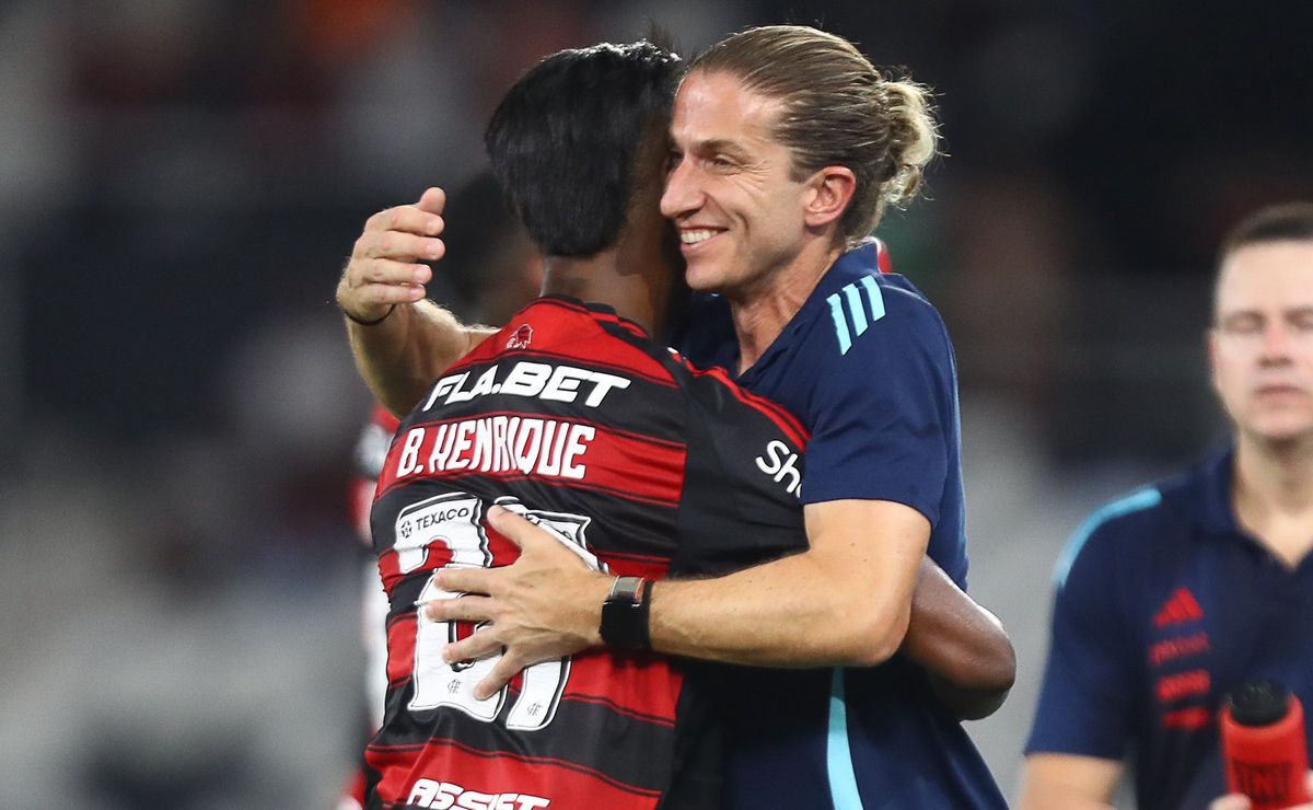 Filipe Luís é destaque como técnico do Flamengo com baixa média de gols sofridos