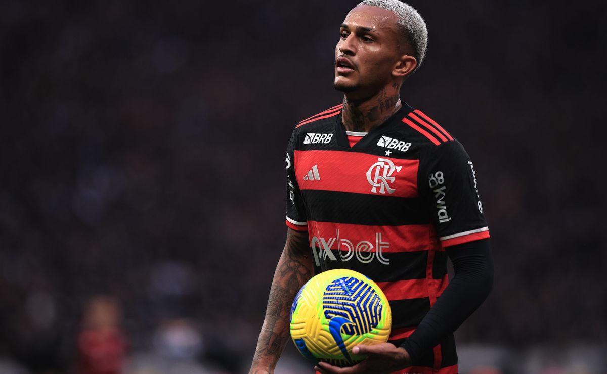 Wesley, do Flamengo, destaque em lista de jogadores valorizados e com preço elevado