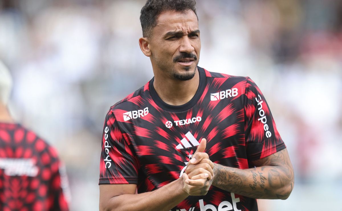 Solidariedade de Danilo a Luighi: Juntos contra o racismo no futebol.
