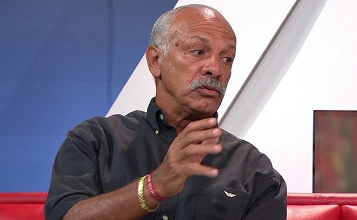 Maestro Júnior elogia convocação de Wesley e revela negócio no Flamengo