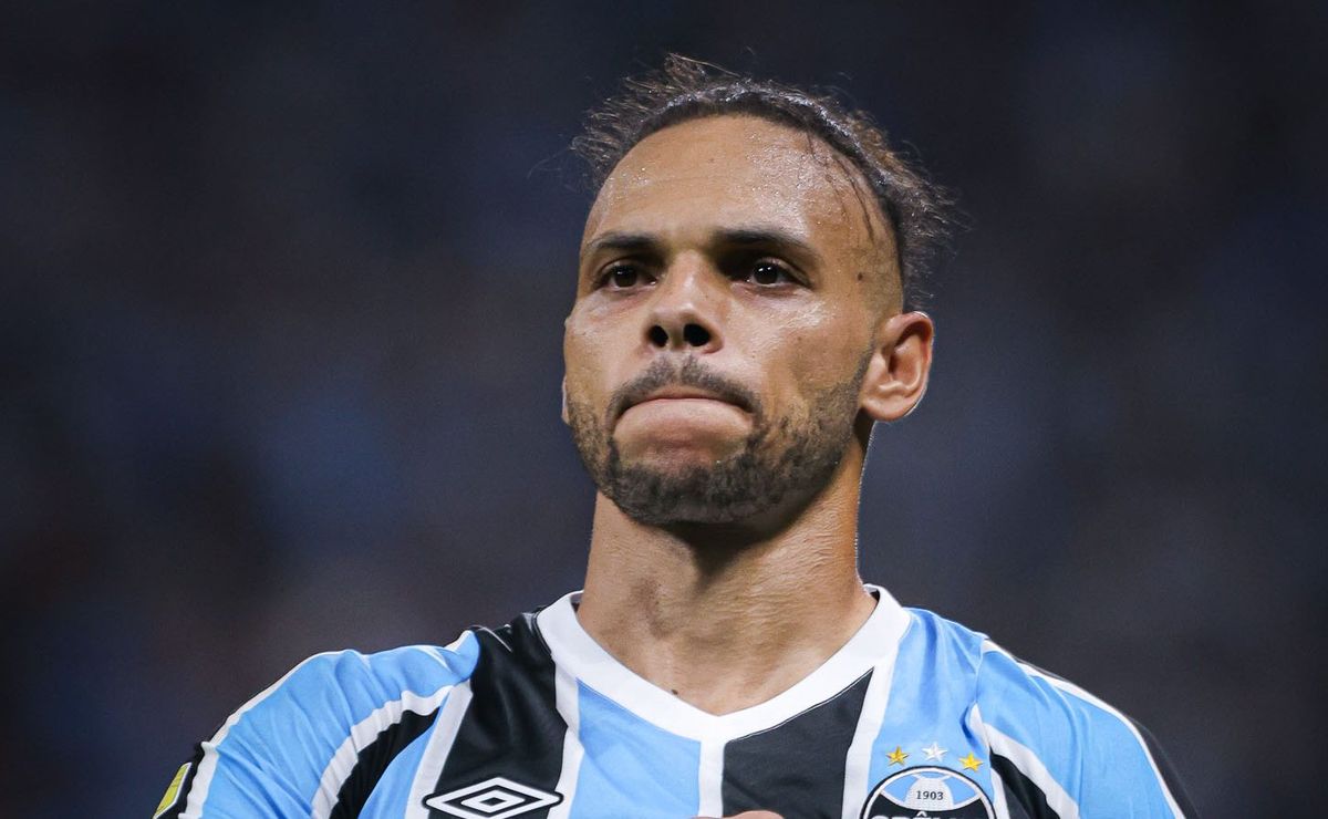Braithwaite desabafa, mas acredita na virada do Grêmio no Gaúcho