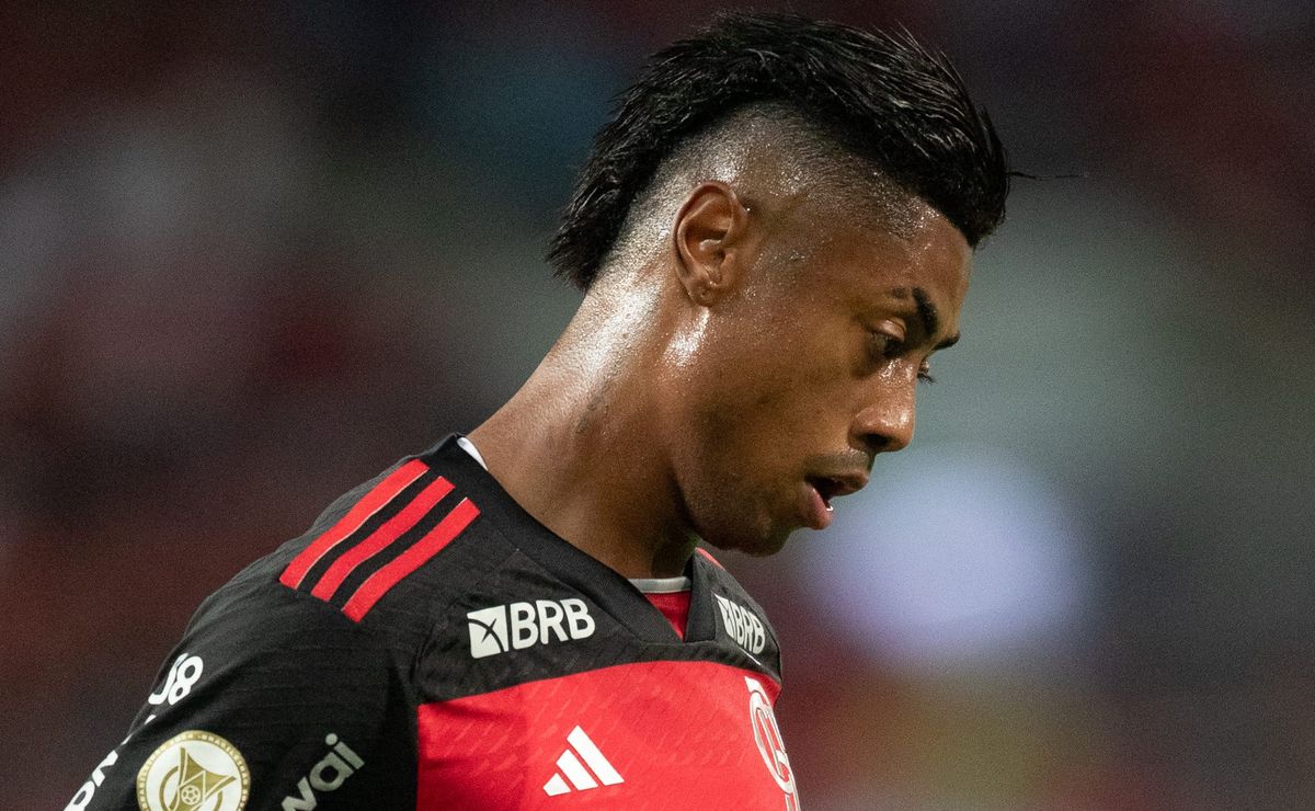 Lesão de Bruno Henrique no Flamengo é confirmada antes do clássico contra o Fluminense