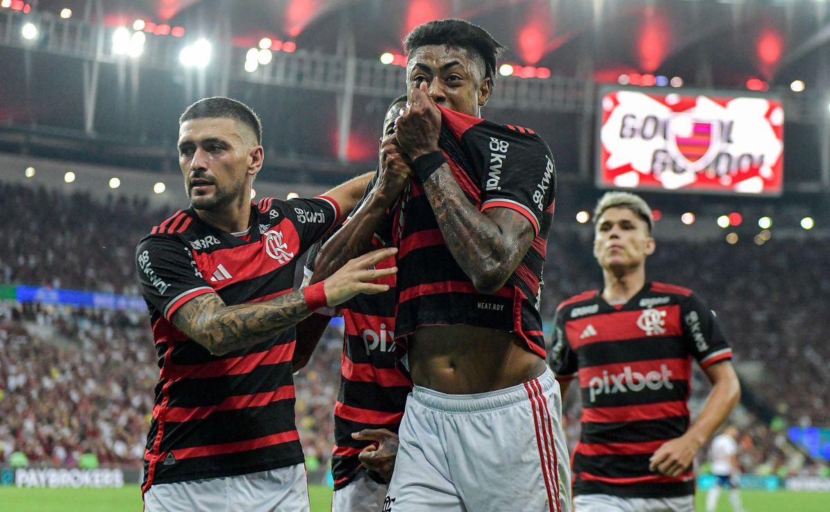 Históricos: Bruno Henrique e Arrascaeta em 7ª final consecutiva no Campeonato Carioca