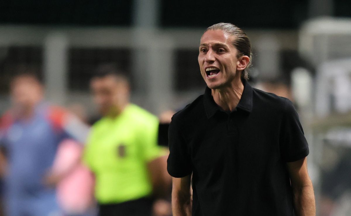 Filipe Luís só enfrentou o Fluminense em finais do Campeonato Carioca