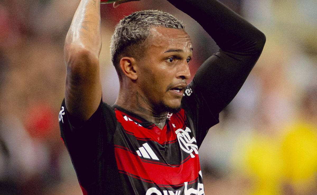 Flamengo decide futuro de Wesley com aprovação de Boto após convocação.