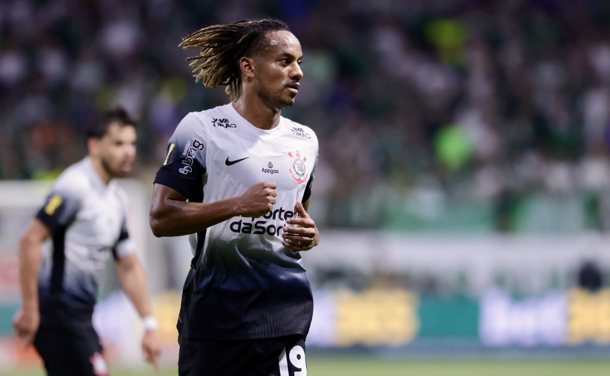 André Carrillo substitui com louvor Rodrigo Garro no Corinthians com aprovação máxima.
