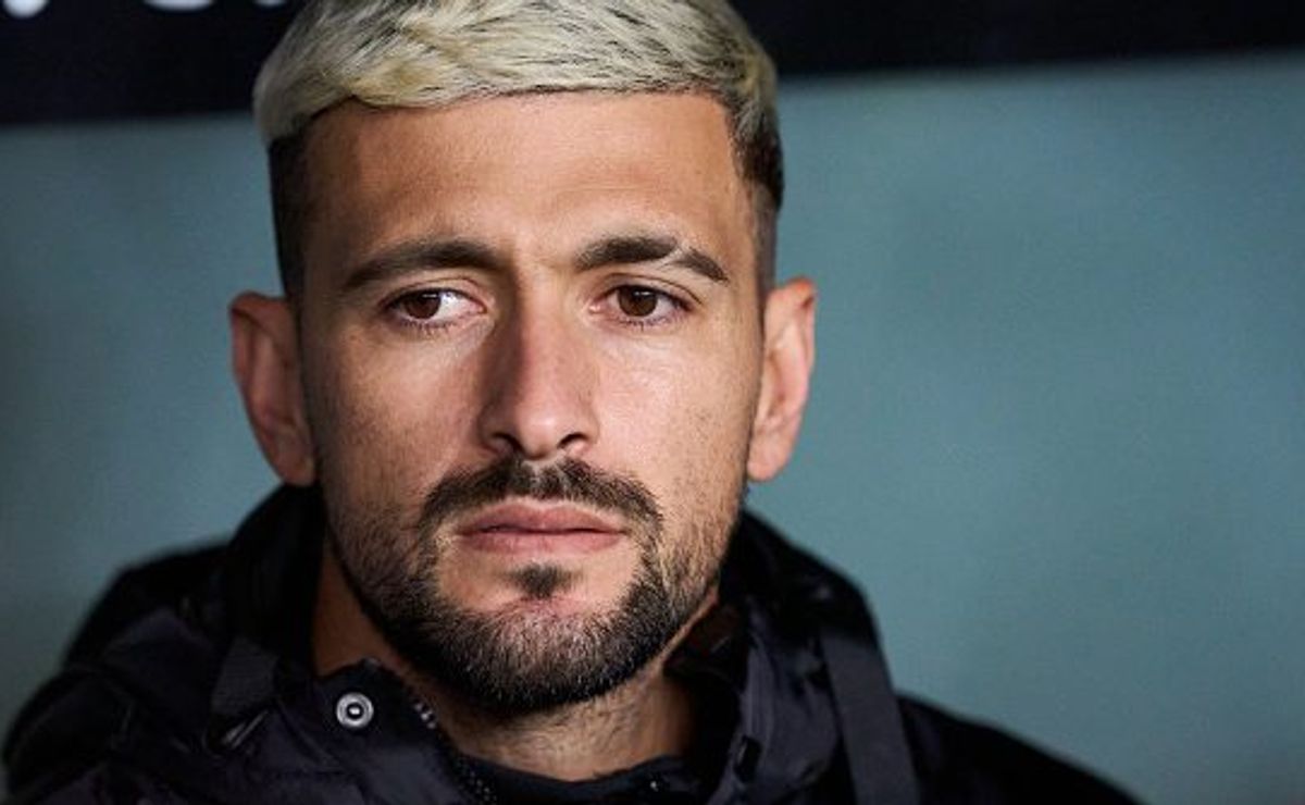 LESÃO PREOCUPA? Arrascaeta sente desconforto antes de clássico contra a Argentina e preocupa