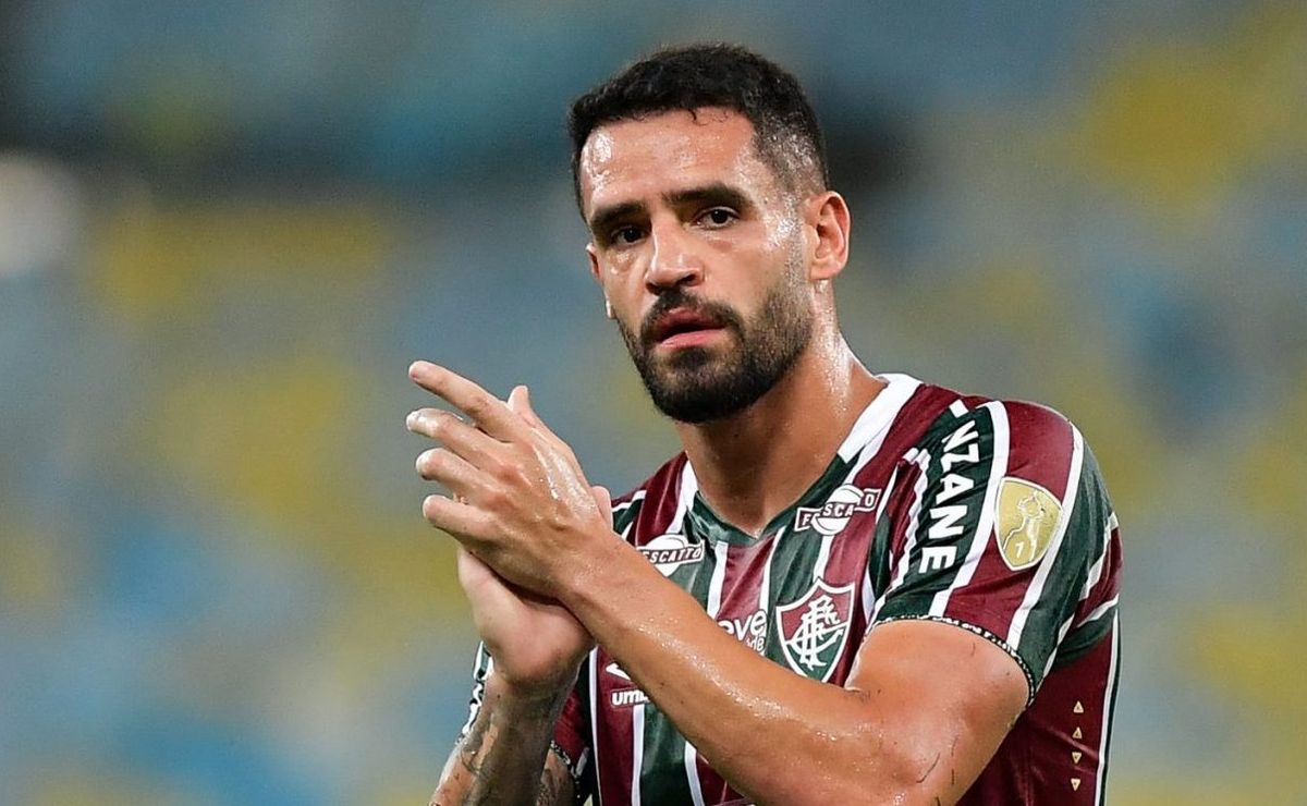 Renato Augusto ainda não bateu o martelo sobre aposentadoria e define futuro após saída do Fluminense