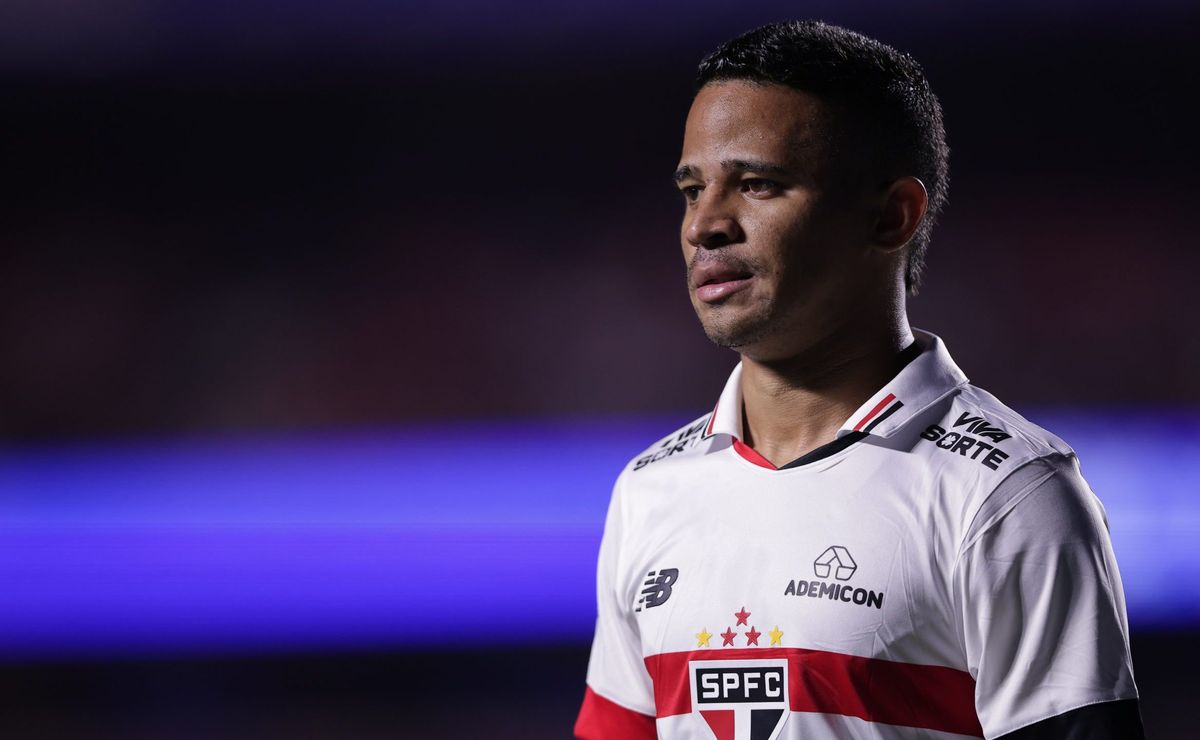 São Paulo receberá R$ 1 milhão pela saída de Erick ao Vitória
