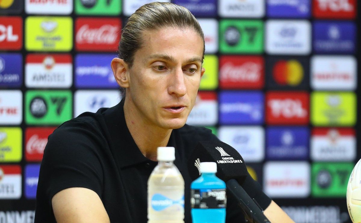 Problema no Flamengo revelado por Filipe Luís após vitória na Libertadores