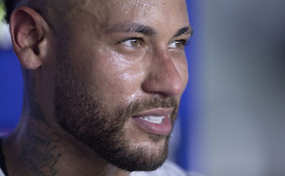 Neymar apoia Memphis Depay do Corinthians em meio à polêmica da CBF