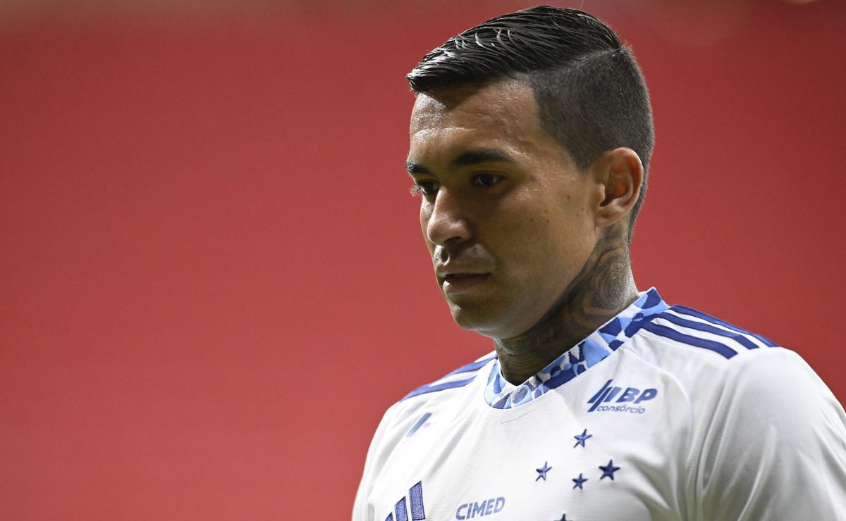 Dudu ensina Leila Pereira sobre sua decisão de trocar o Palmeiras pelo Cruzeiro