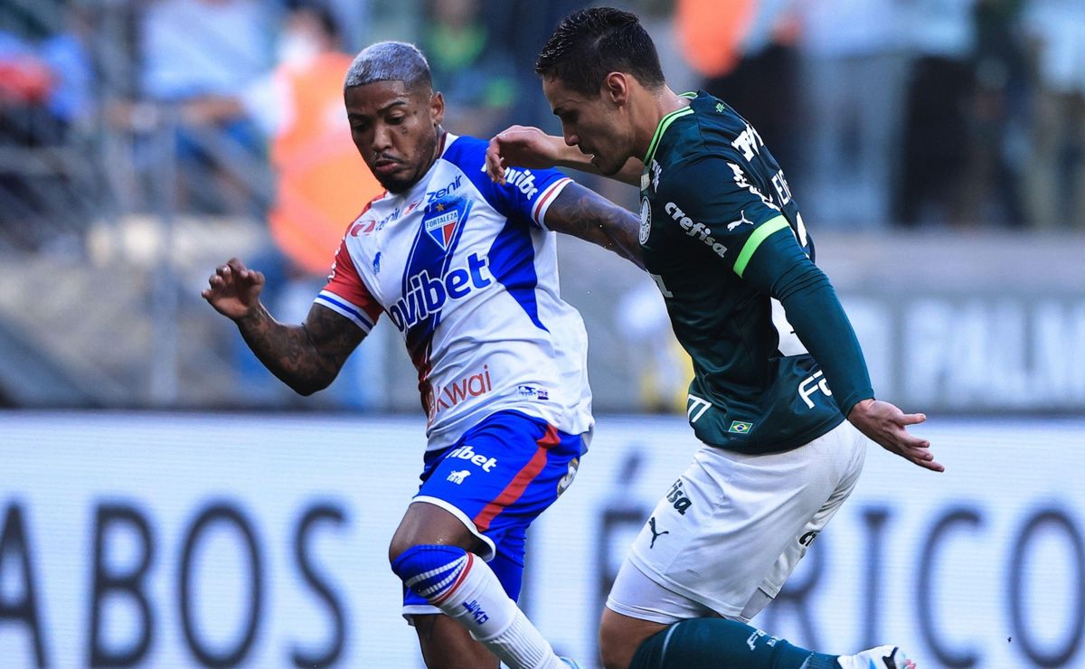 Palpite para o confronto entre Fortaleza e Palmeiras no Brasileirão 2025.