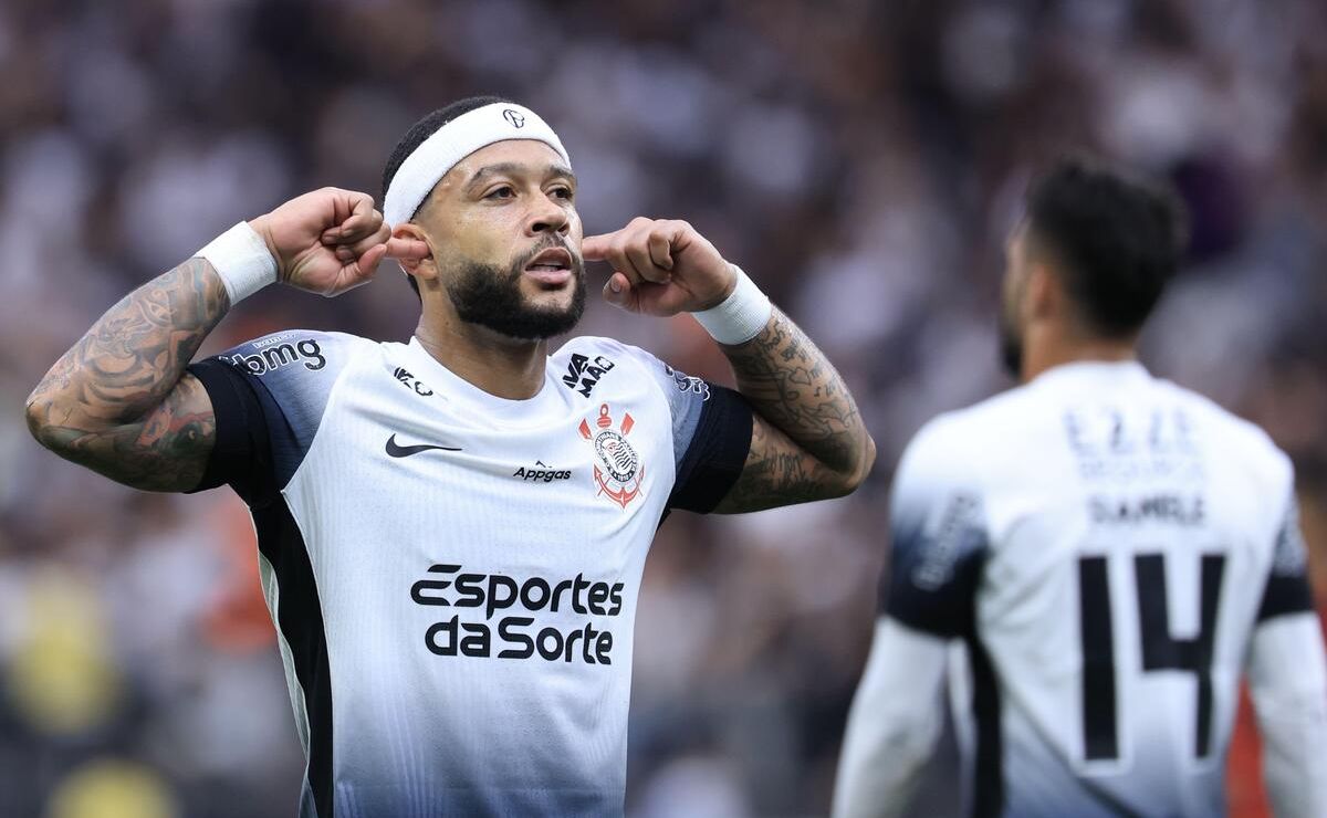 Corinthians enfrenta o Racing-URU em preparação para duelo no Ligavip.