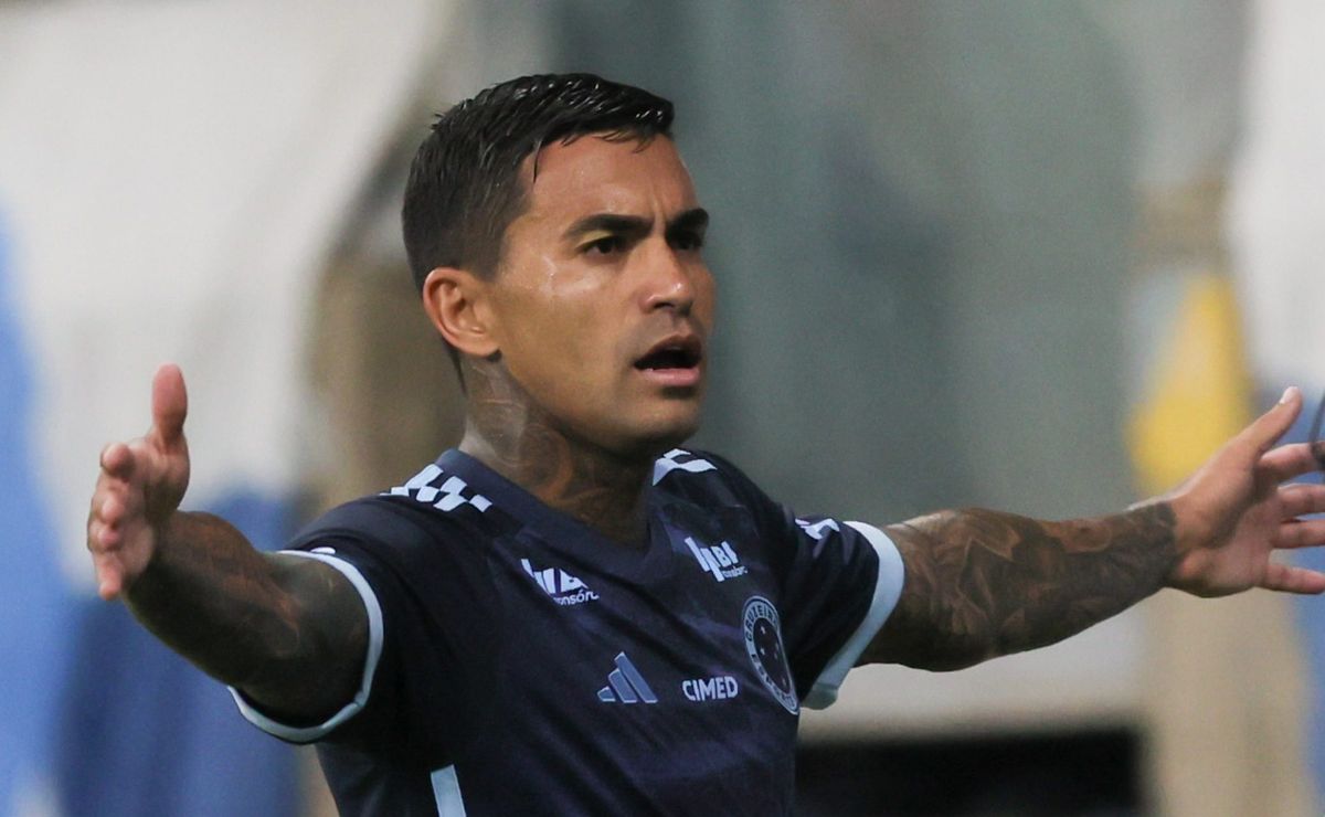 Dudu é oferecido ao Grêmio no mercado, mas Tricolor decide não contratar atacante do Cruzeiro