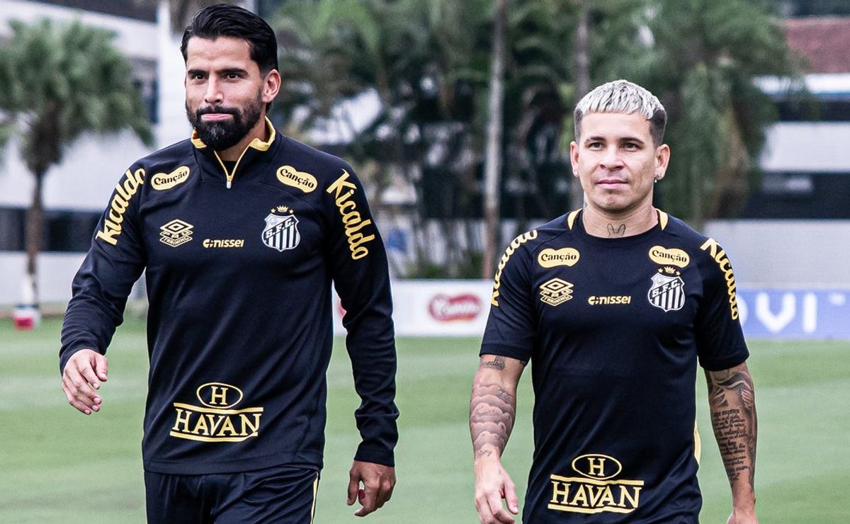 Cleber Xavier faz testes e Chermont, Tomás Rincón e Barreal entram no time titular do Santos