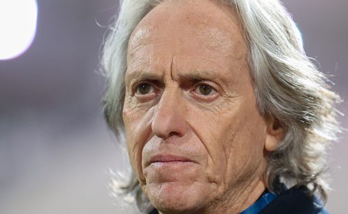 Possível demissão de Jorge Jesus do Al-Hilal gera especulações no mundo futebolístico