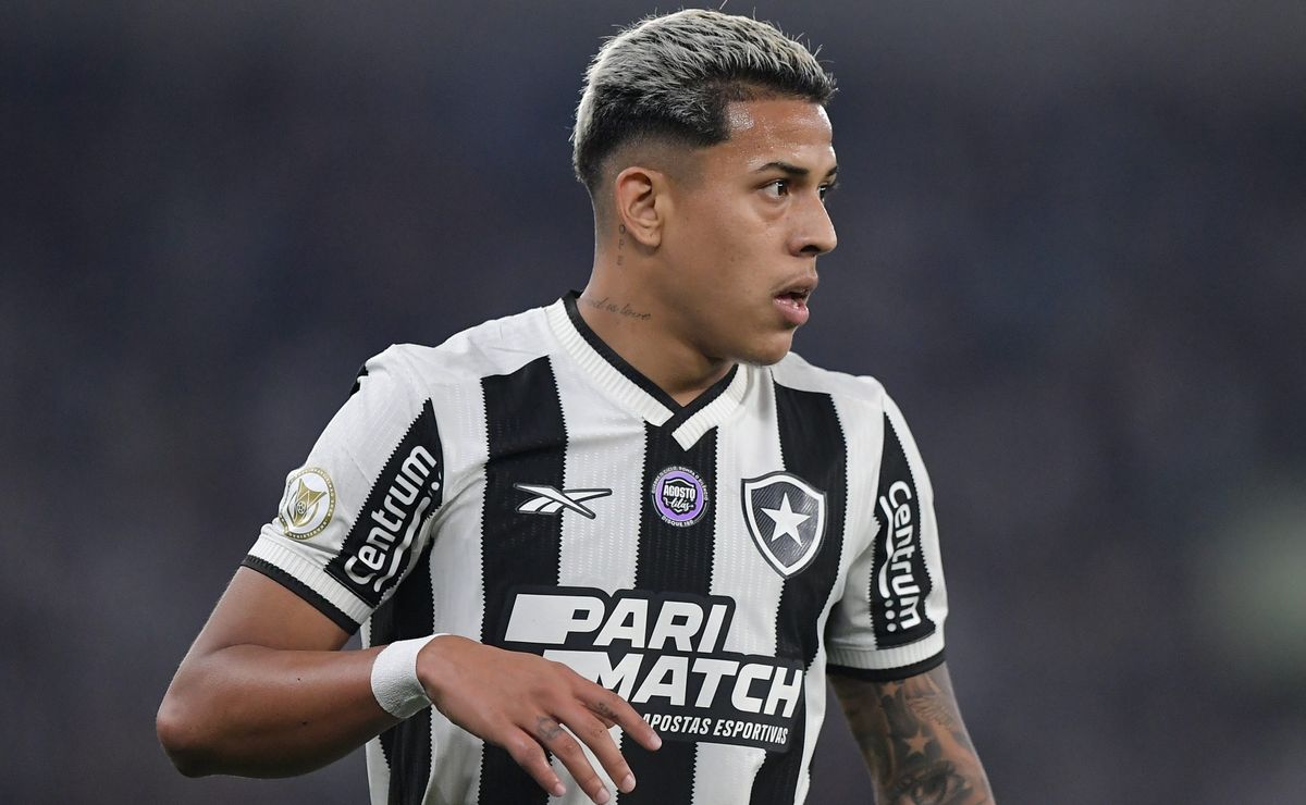 Matheus Martins vira desfalque no Botafogo e Jeffinho vai ganhar chance na Copa do Brasil