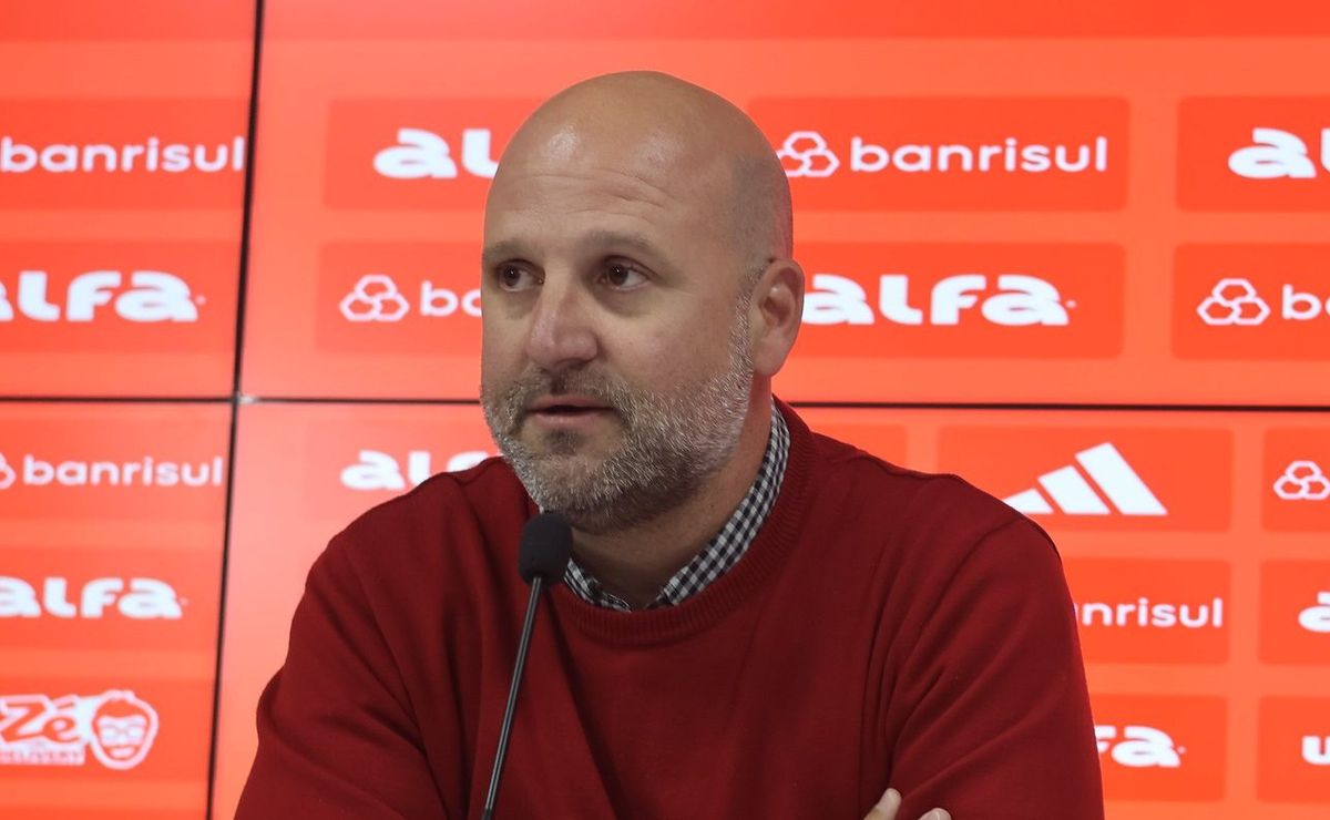 José Olavo Bisol critica VAR em jogo do Internacional e revela reunião na CBF