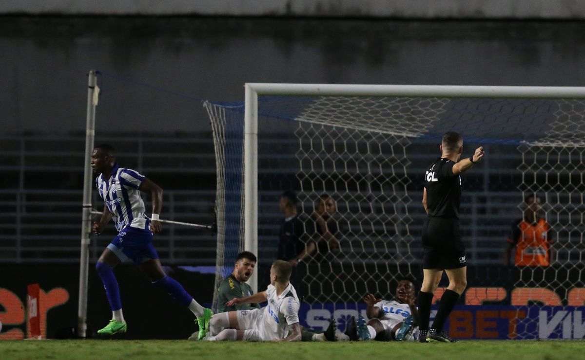CSA vence o Grêmio com virada nos acréscimos pela Copa Betano do Brasil 2025