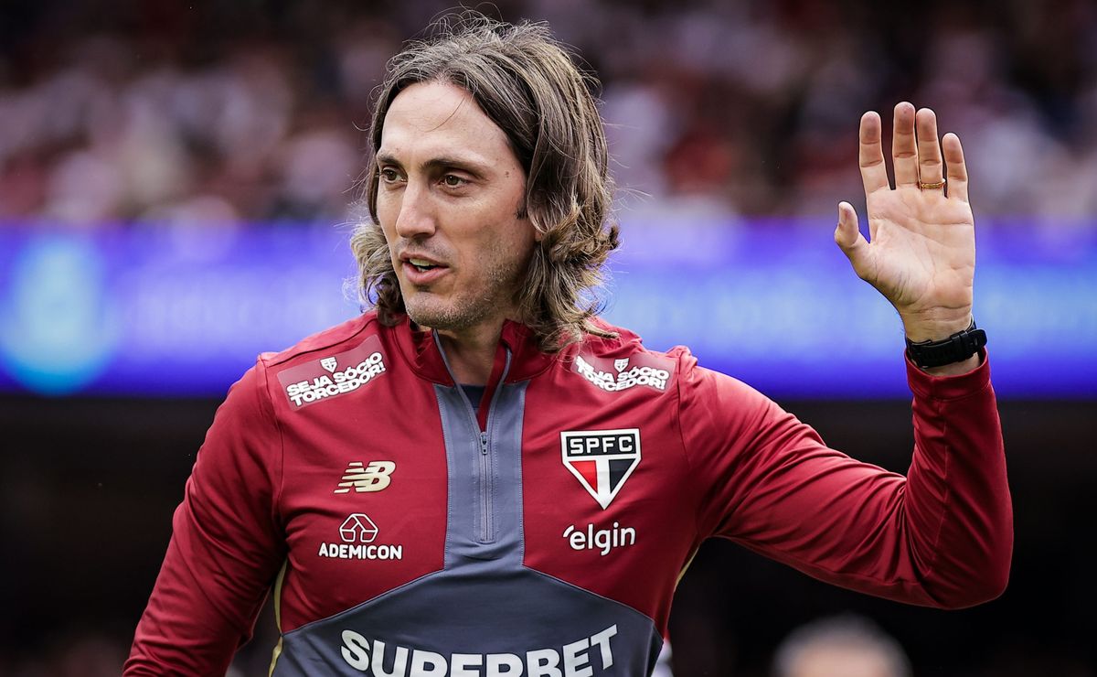 São Paulo chega a 10 jogos de invencibilidade mesmo com desfalques importantes