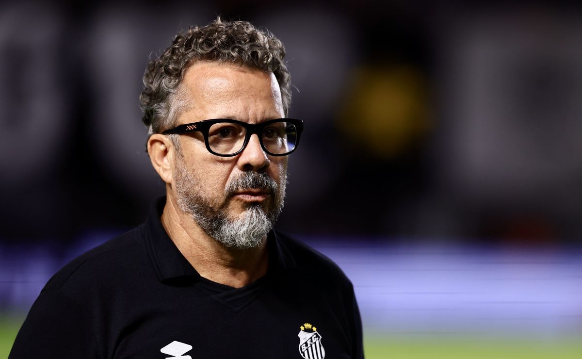 Santos vence na Copa Betano do Brasil, mas Cléber Xavier trabalho para arrumar o time