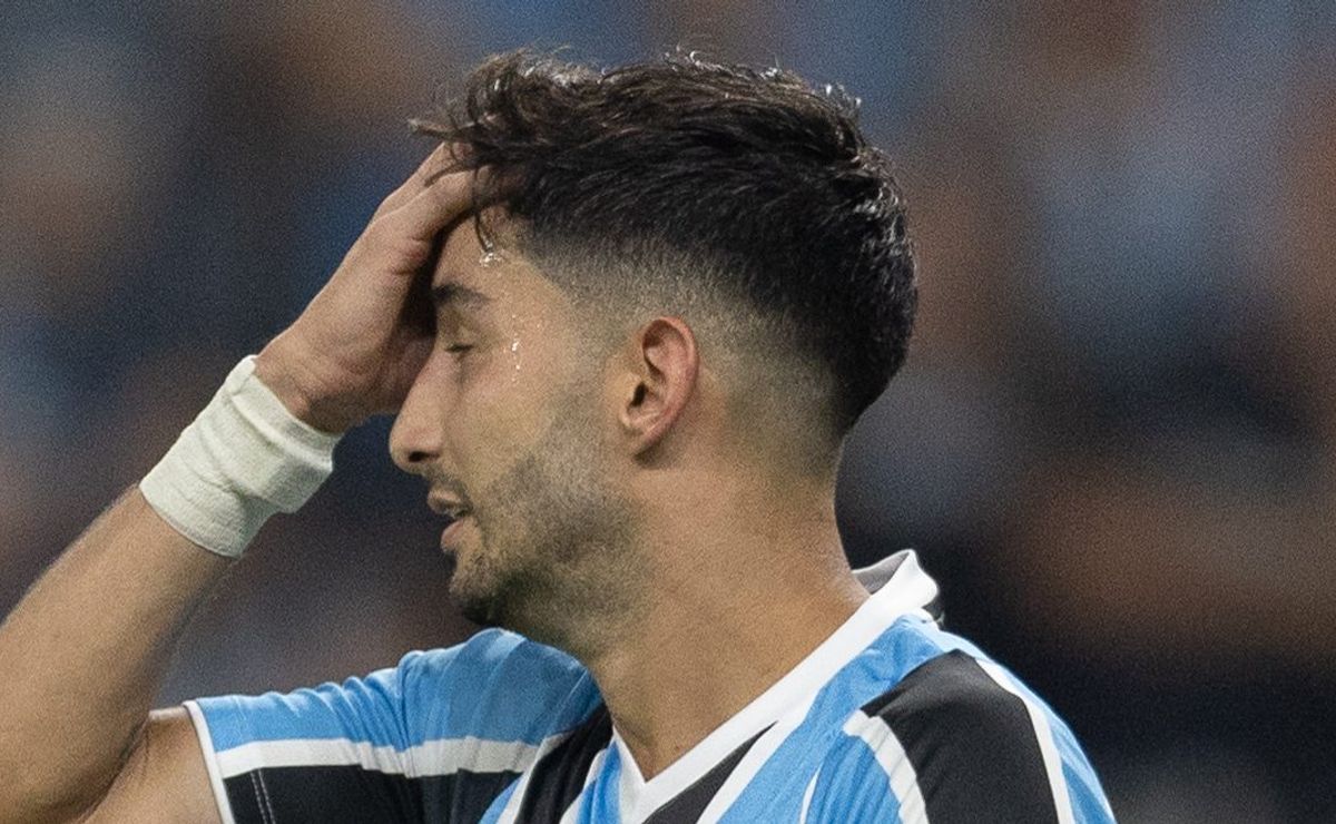 Cortado contra CSA, Villasanti não tem lesão no púbis e Grêmio confirma volta na Sul-Americana