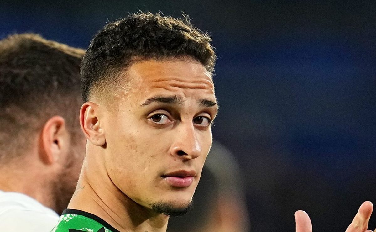 Antony ex-São Paulo dar a volta por cima da carreira e pode se transferir para o Atlético de Madrid 