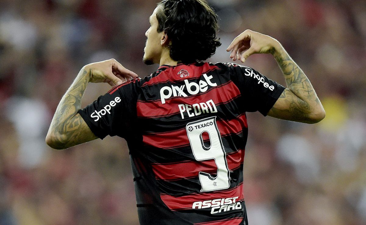 Bastidor – Nottingham Forest de olho em Pedro não preocupa Flamengo e renovação deve caminhar 