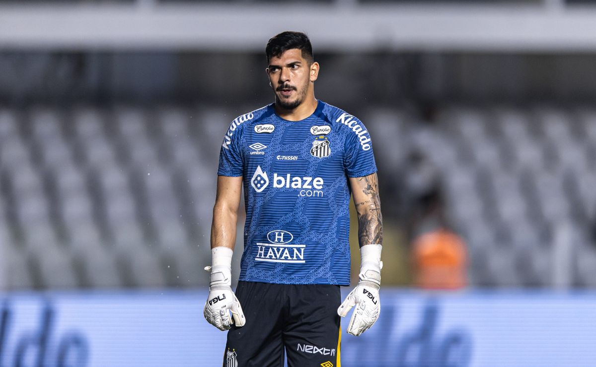 Fluminense pode fechar com João Paulo se atender 2 pedidos do Santos para venda ou troca