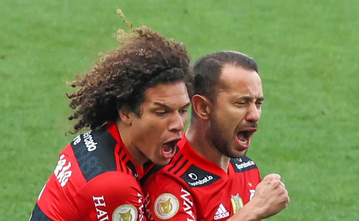 Willian Arão foi oferecido ao Grêmio, mas não tem negociação em andamento