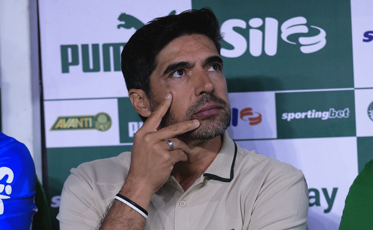 Palmeiras vence o Vasco e se torna líder do Campeonato Brasileirão Betano, ao menos até o Flamengo jogar