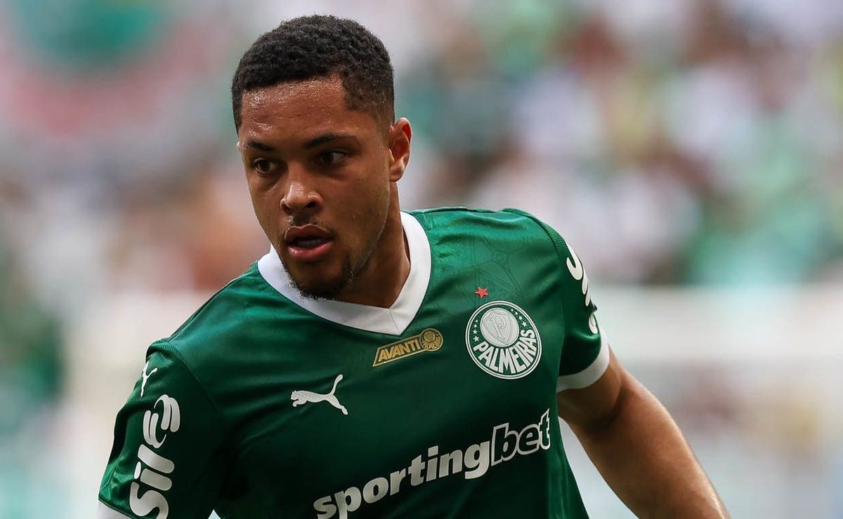 Vitor Roque desabafa sobre jejum e destaca apoio de Abel Ferreira