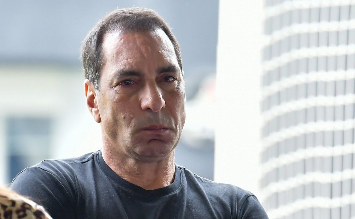 “Vou me empenhar bastante em tirá-lo”; Edmundo desabafa e se revolta com Pedrinho, presidente do Vasco