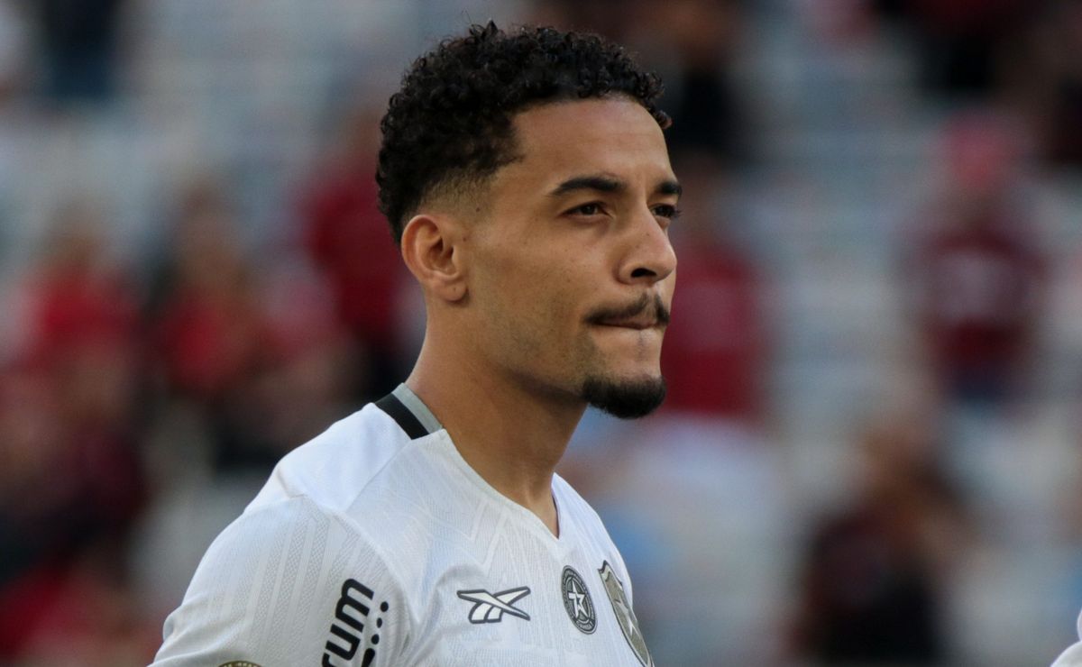 Gregore revela tensão no Botafogo e vê jogo contra o Carabobo como uma ‘final’
