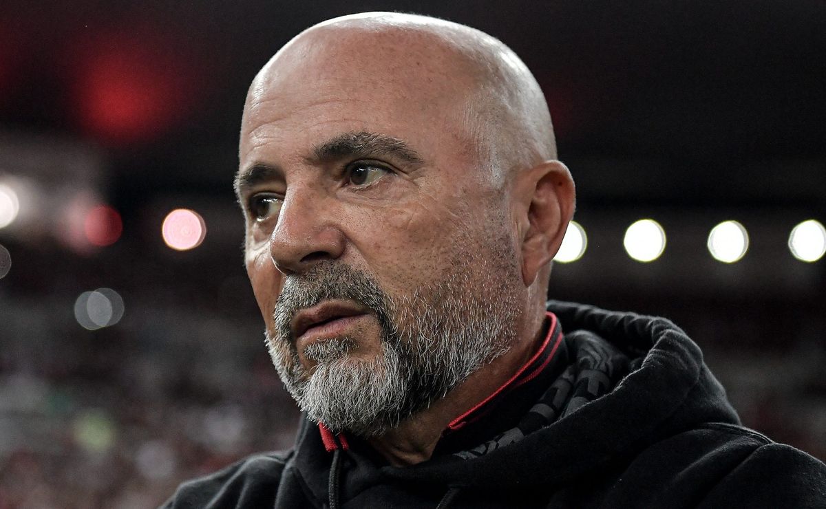 Sampaoli pode dirigir rival do Santos após recusa e Sport faz sondagem para substituir Pepa