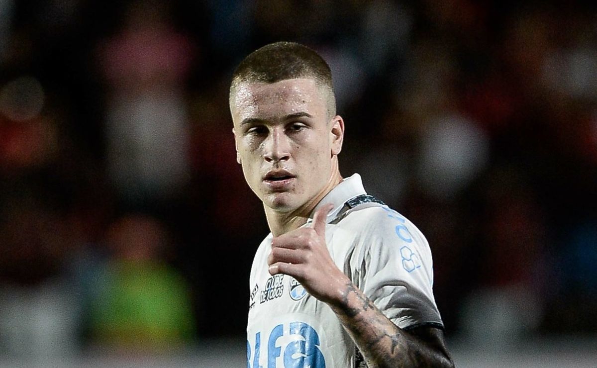 Igor Serrote e João Pedro não convencem e Grêmio vai contratar novo lateral