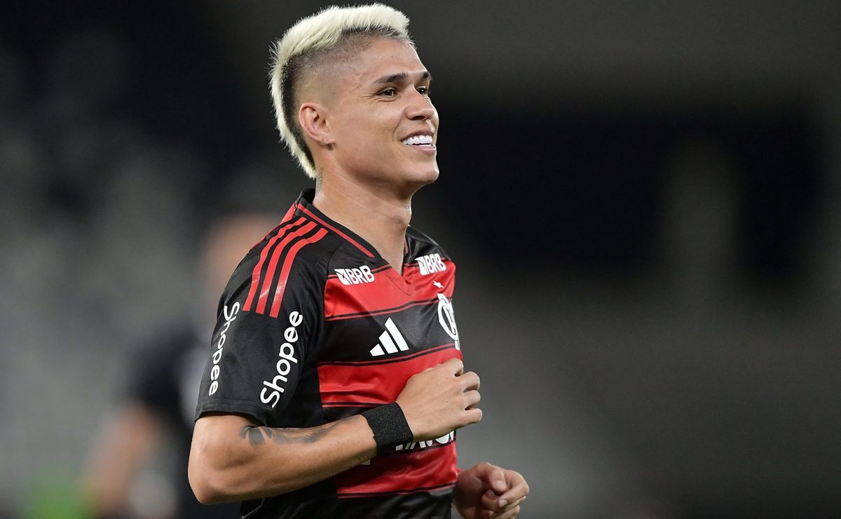 Flamengo pede R$ 100 milhões e Cruzeiro cogita desistir de contratar Luiz Araújo