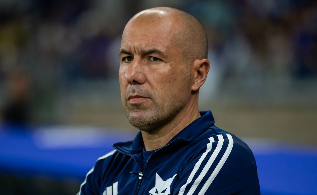 Cruzeiro é eliminado na Copa Sul-Americana e torcida fica revoltada com Leonardo Jardim: “Sério que ainda tem espaço?”