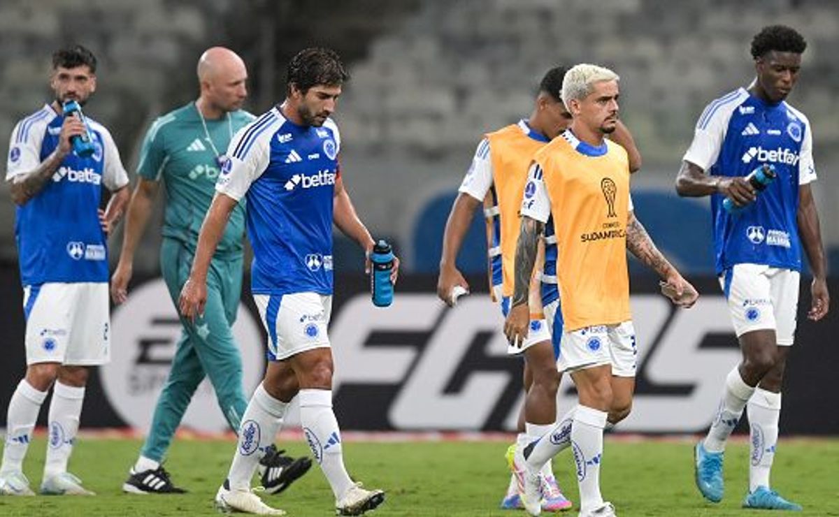 Cruzeiro tropeça na Sul-Americana e fica em situação delicada no Brasileirão