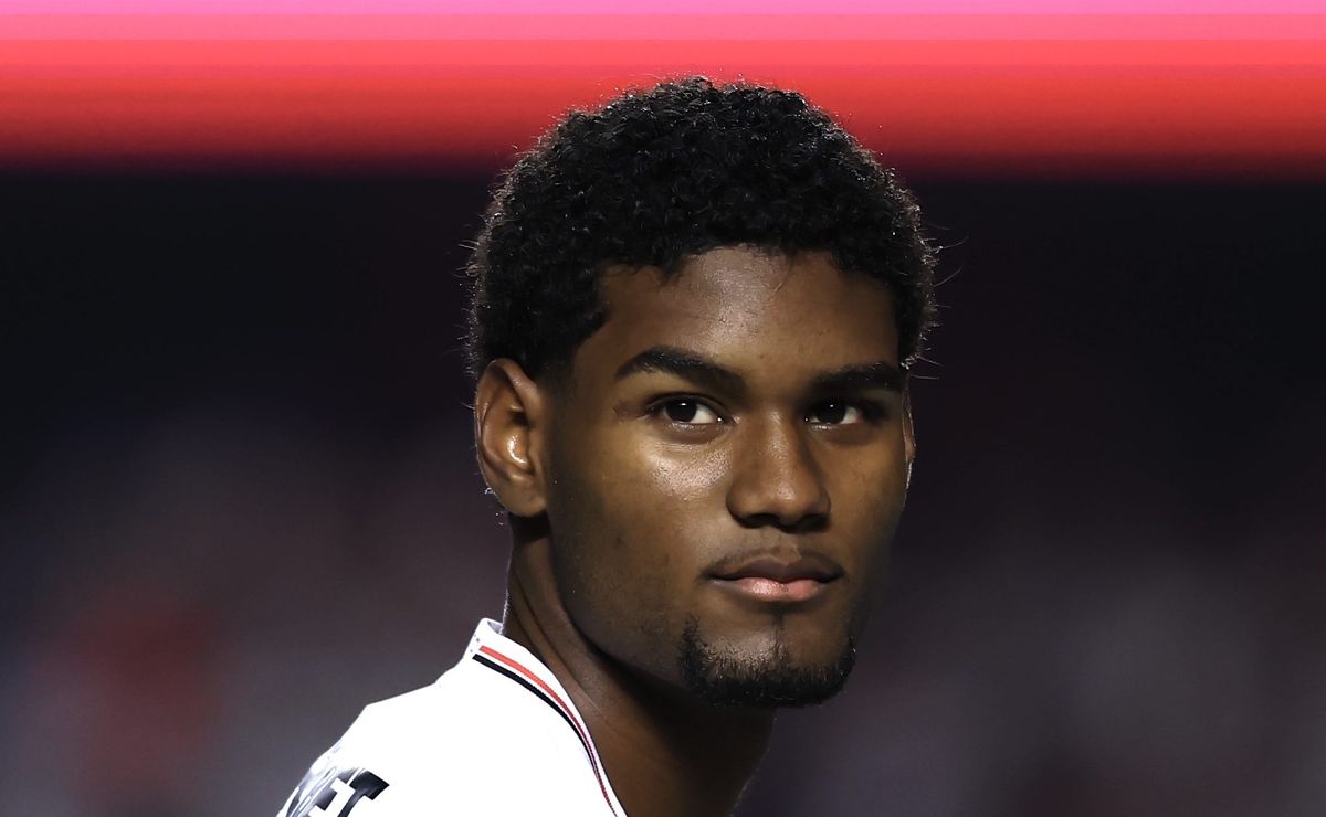 Cruzeiro tem concorrência do Bahia e do Bragantino pela contratação de Lucas Ferreira, do São Paulo