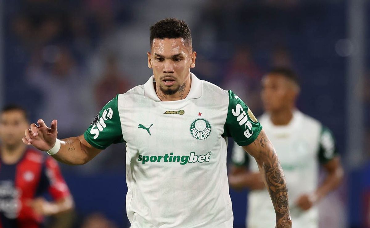 Paulinho ganha minutos no Palmeiras e boa atuação contra o Cerro Porteño-PAR repercute