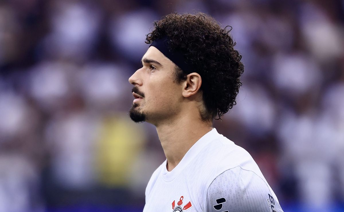 André Ramalho alcança sequência inédita como titular nesta temporada