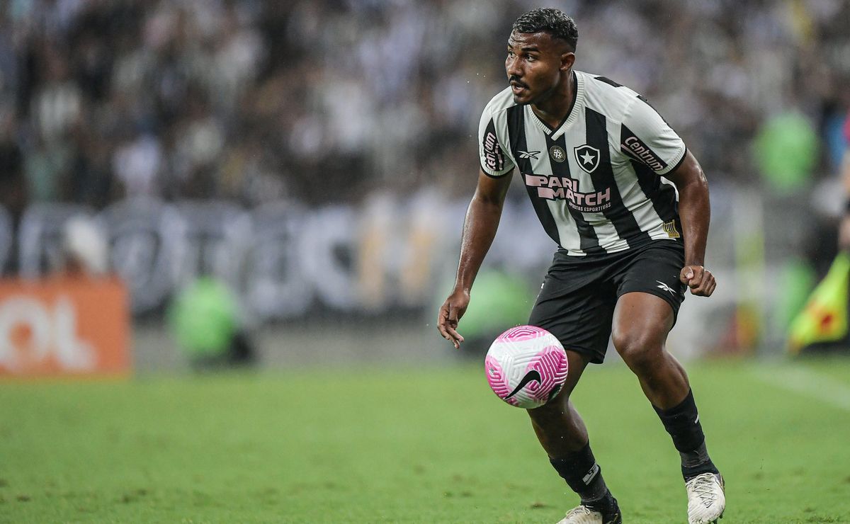 Laterais marcam 35% dos gols e viram peça-chave no ataque do Botafogo com Renato Paiva