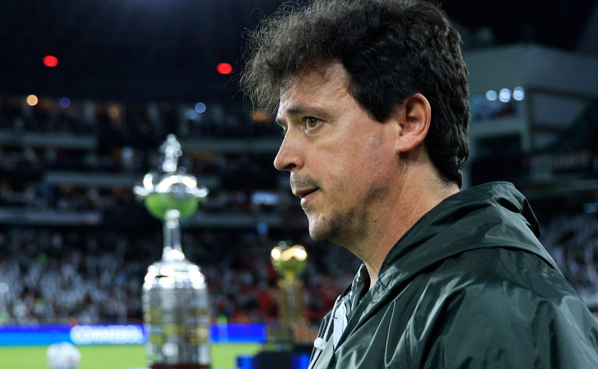 Fernando Diniz traz 3 auxiliares ao Vasco e tem estreia prevista contra o Lanús na Sul-Americana