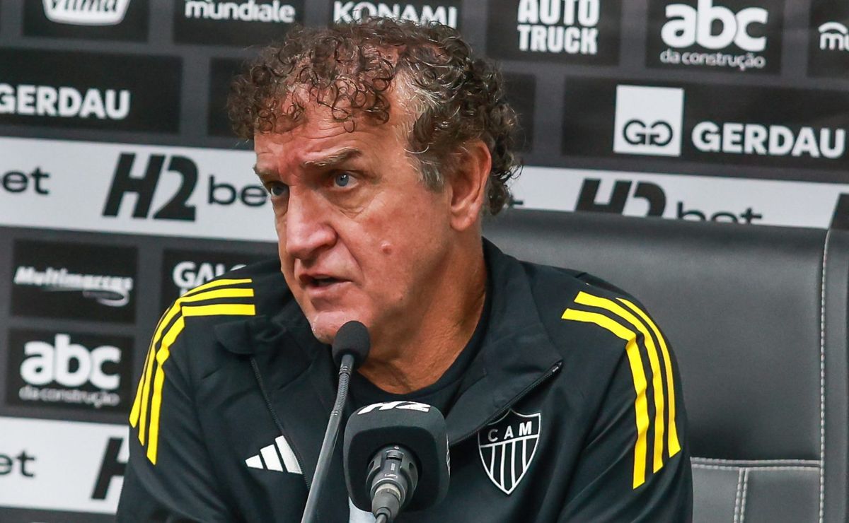 “O culpado disso sou eu”; Cuca expõe erro e assume responsabilidade por derrota do Atlético-MG para o Iquique