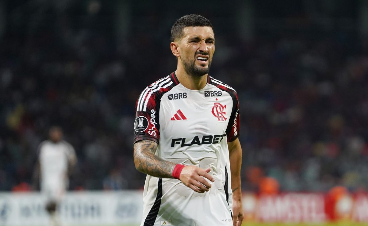 Arrascaeta, do Flamengo, autoriza empresários a ouvirem propostas de outros clubes
